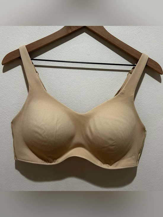 Huug Other - Huug Nude Light Beige Wireless Comfort Bra w/ Light Padding - Women’s Size Large